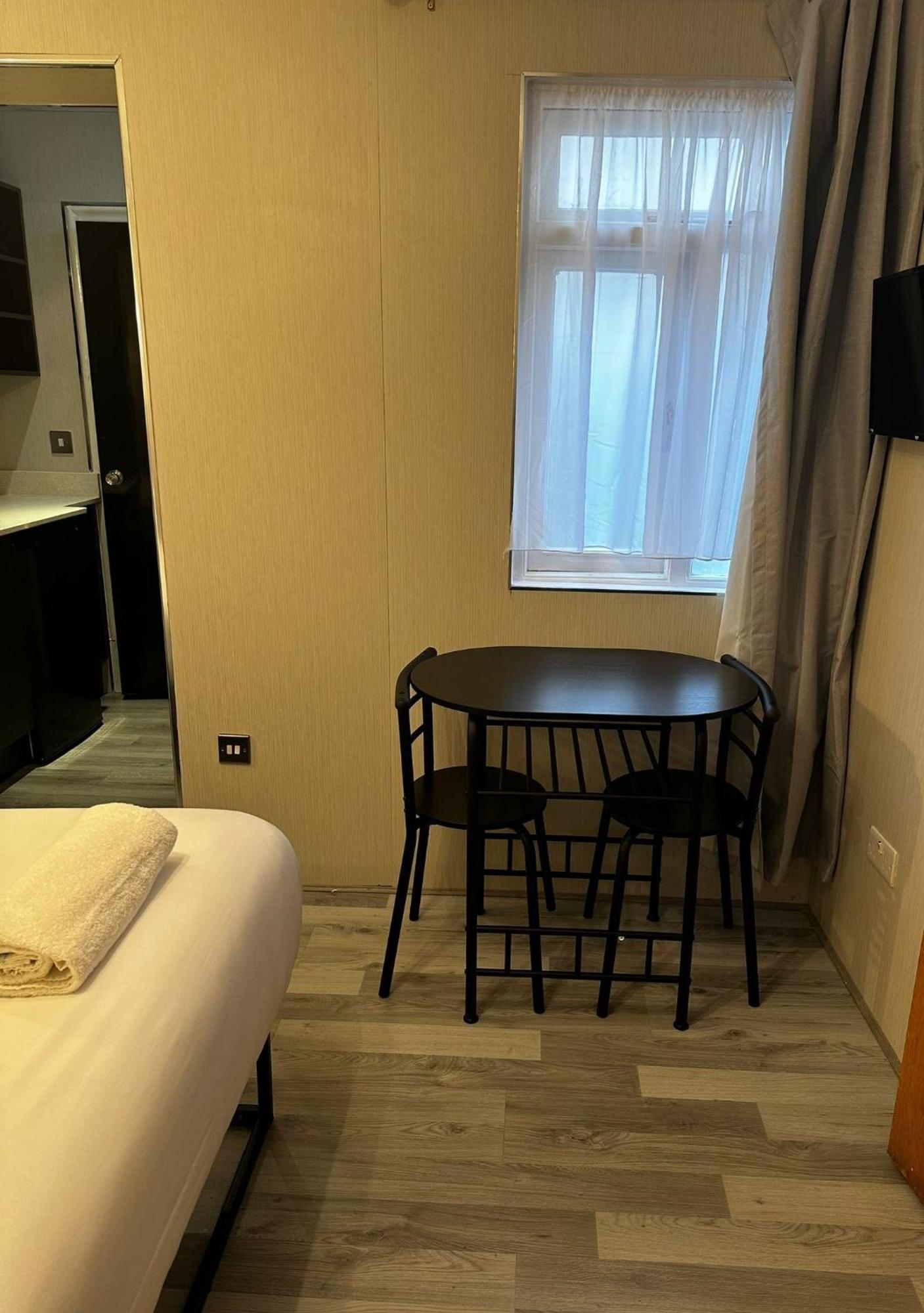 Fb4-spacious Basement Near Hyde Park * Londres