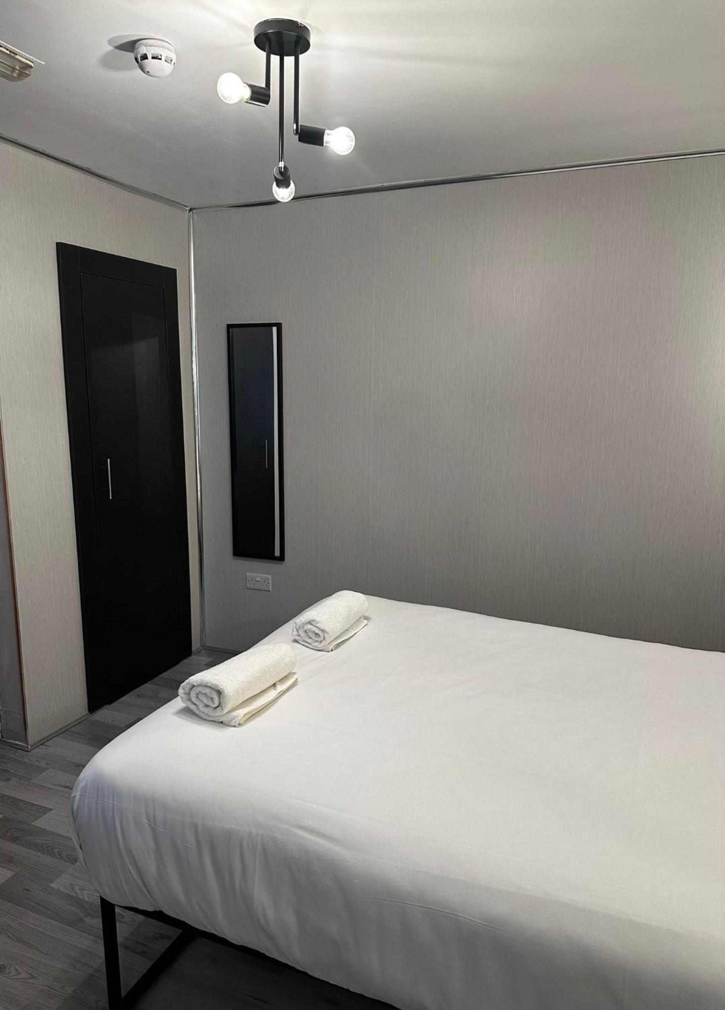 Apartamento Fb4-spacious Basement Near Hyde Park *