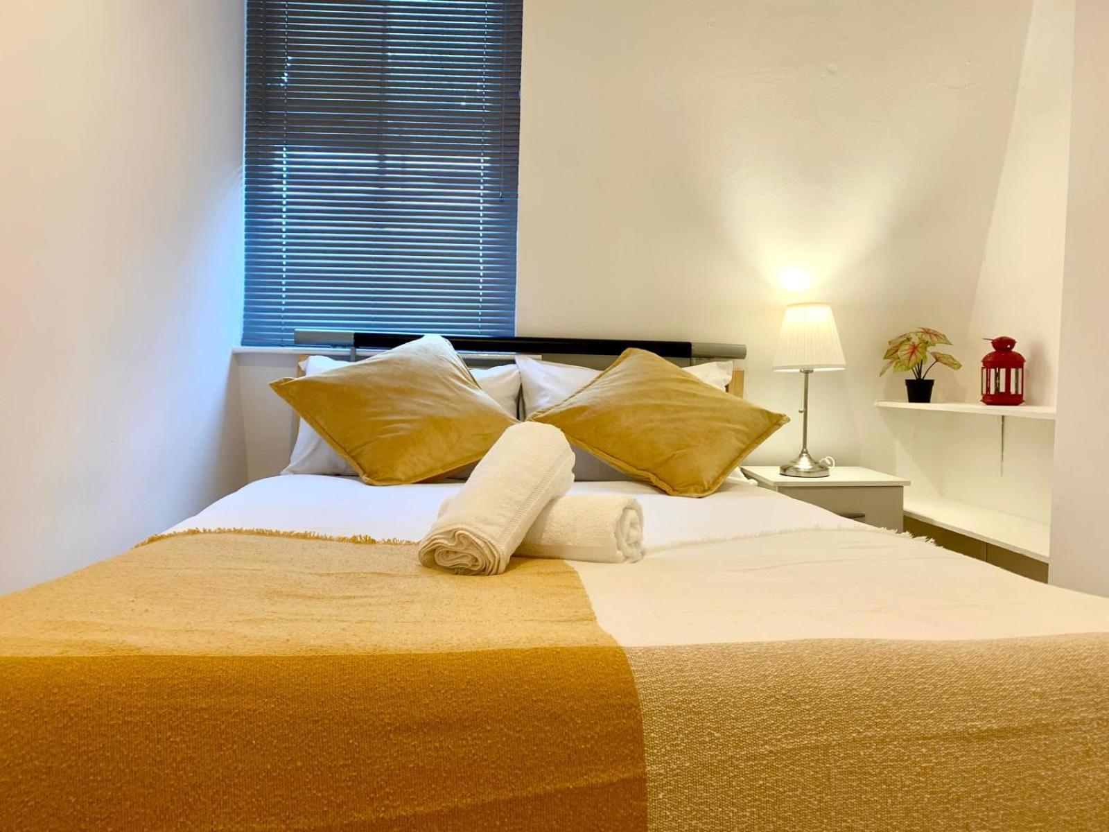 Aldgate East Bed and breakfast *