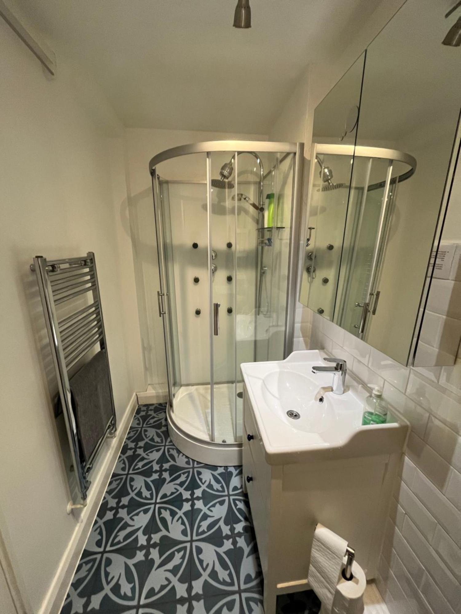 Cozy 1-br Garden Flat For Up To 4 In East Apartment London