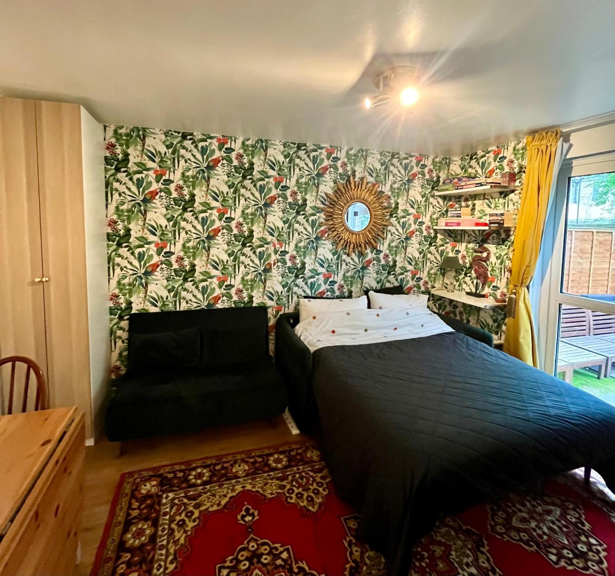 Cozy 1-br Garden Flat For Up To 4 In East Apartment *
