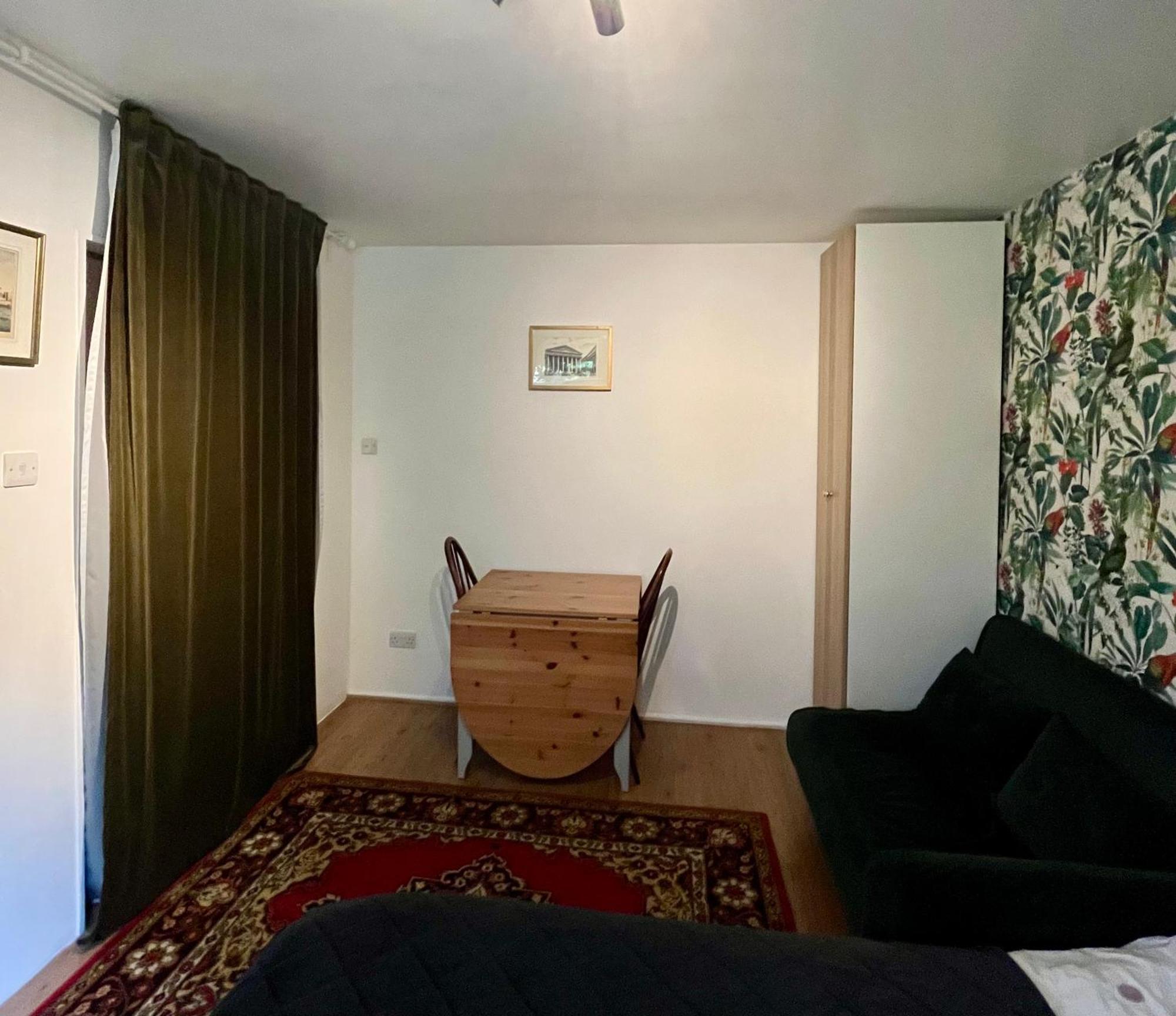 Cozy 1-br Garden Flat For Up To 4 In East Apartment London