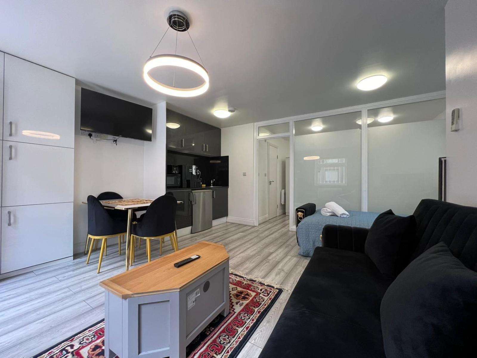 Modern Comfort One Bed Flat In Golders Apartment
