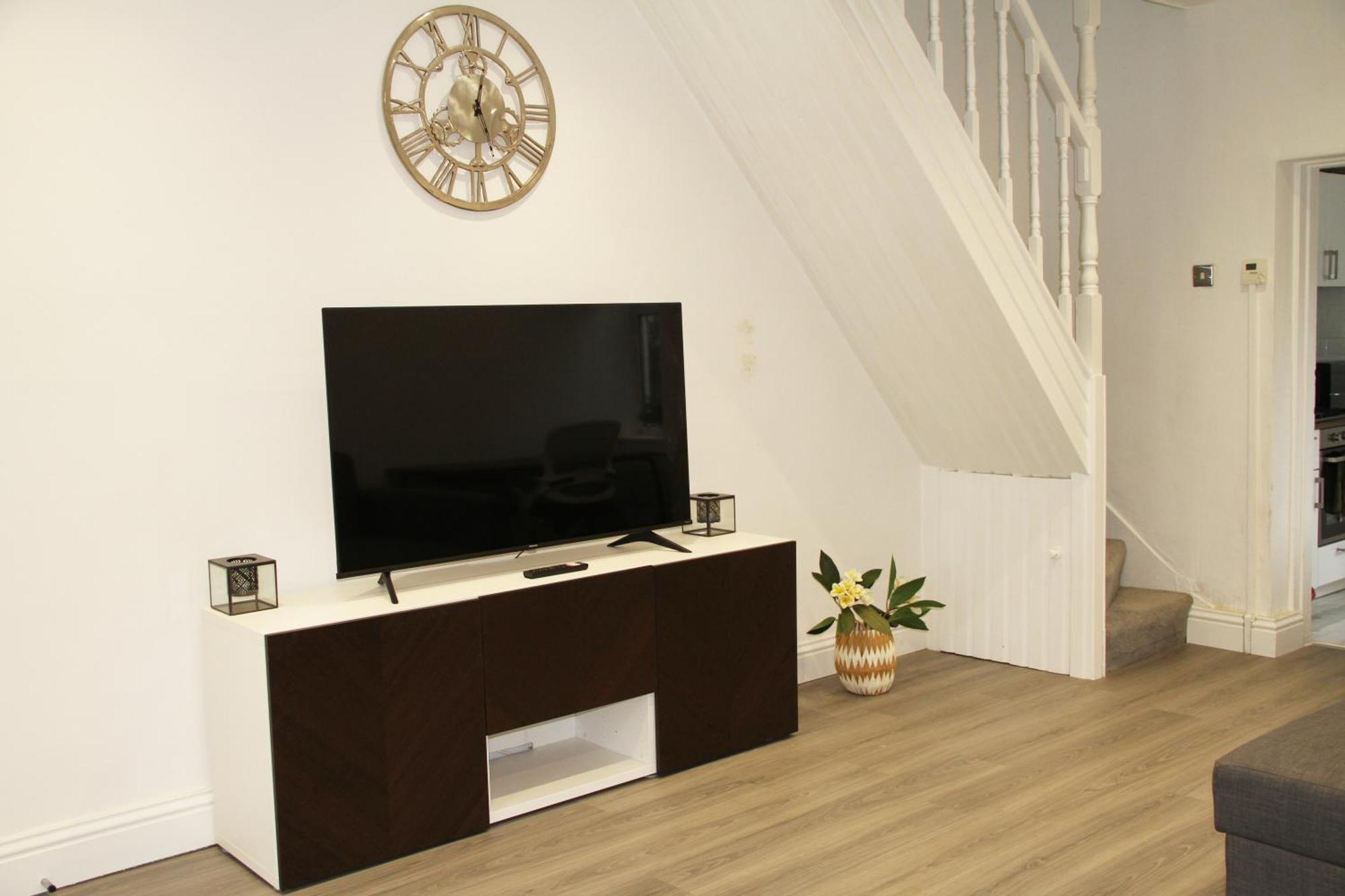 Holiday home Retreat-2 Bedroom House Parking & Garden *