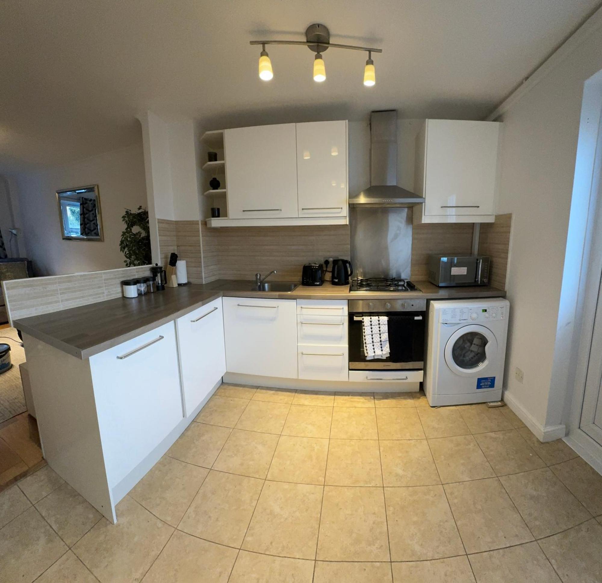 2 Bed House Near Canary Wharf Feriehus London