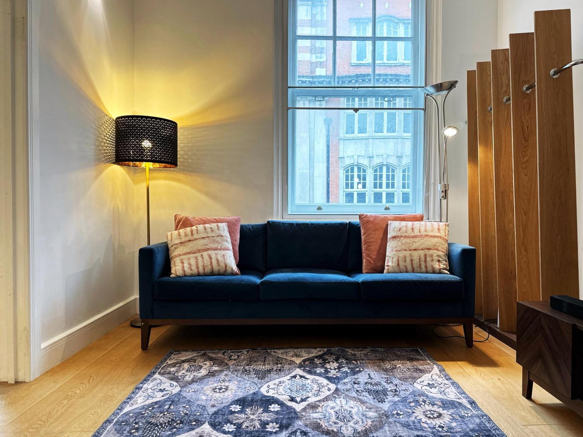 Theo's 2 Bedroom In London