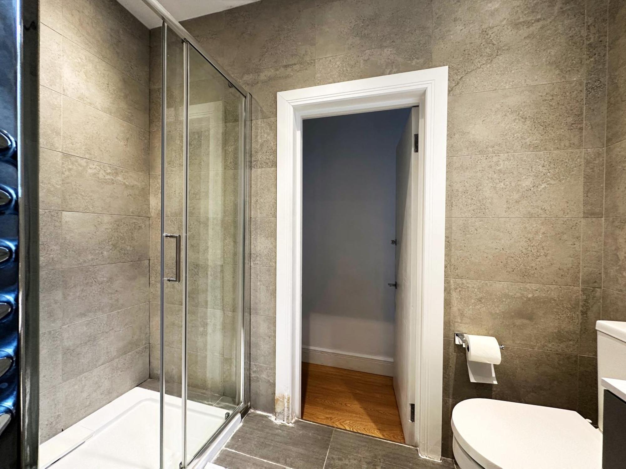 Theo's 2 Bedroom In * London