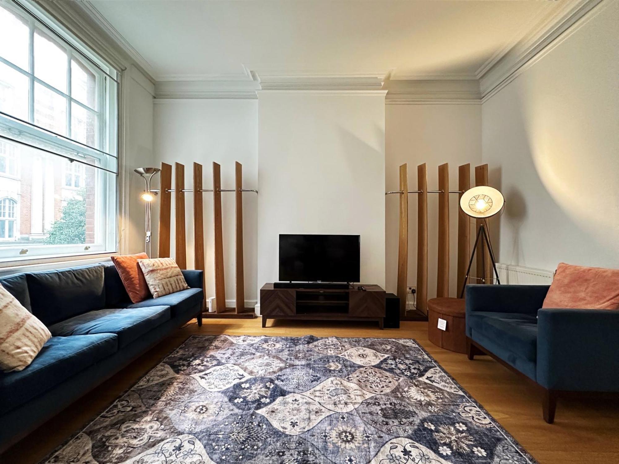 Theo's 2 Bedroom In * London