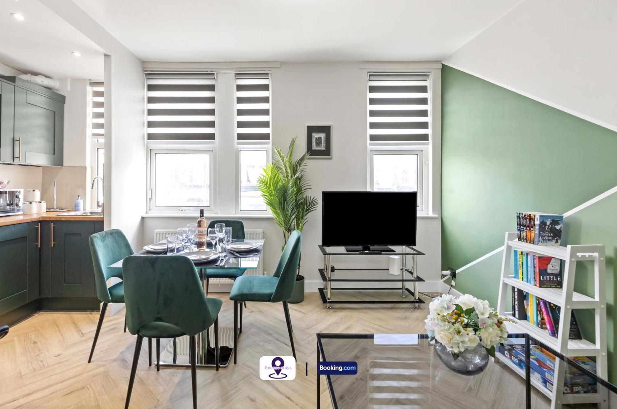 Last-minute Grab ! Limited Time L Exclusive On 2 Bedroom, High Spec Luxury Flat By Finesse Short Lets & Serviced With Free Wifi Apartment London