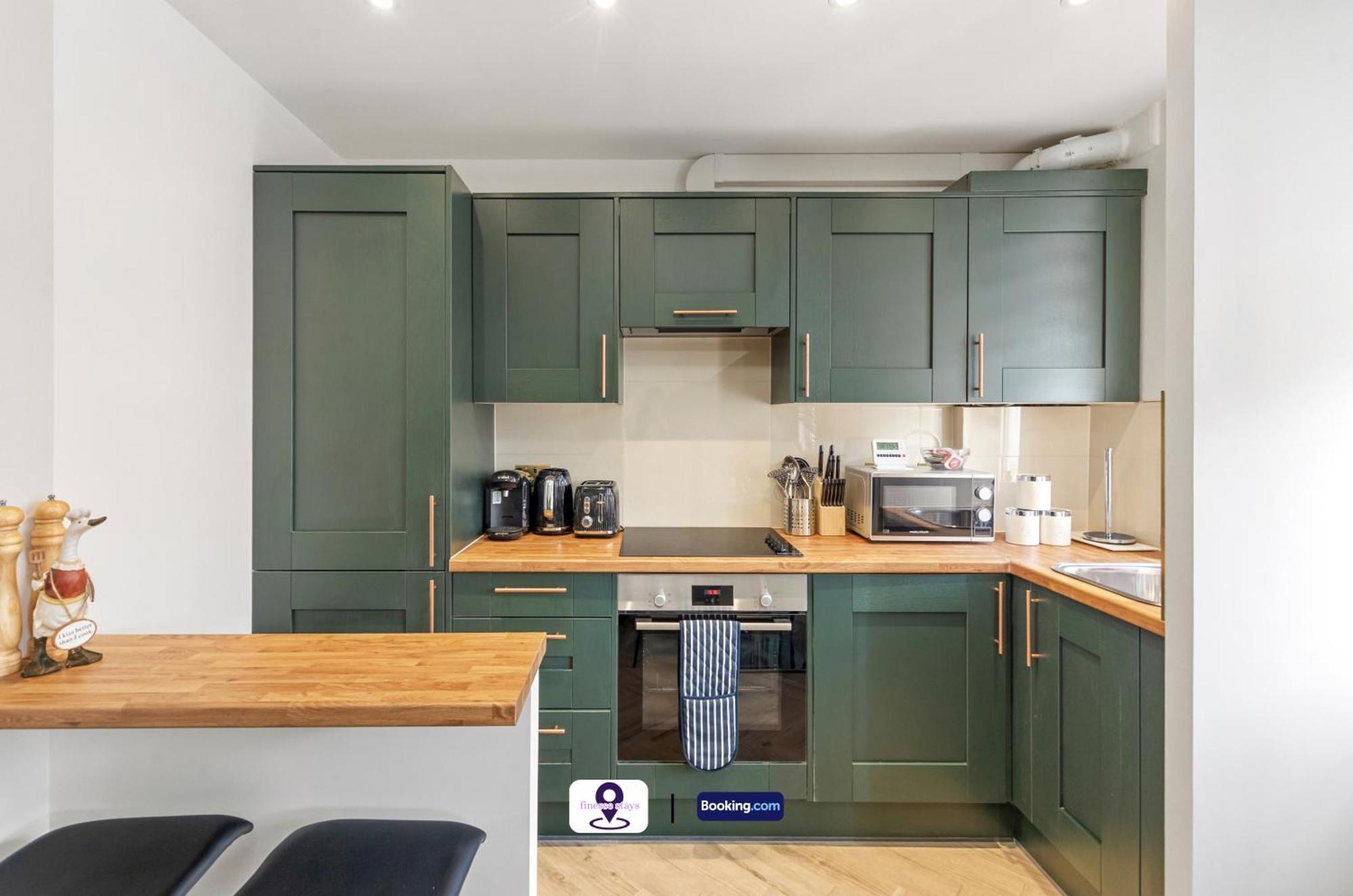 Last-minute Grab ! Limited Time L Exclusive On 2 Bedroom, High Spec Luxury Flat By Finesse Short Lets & Serviced With Free Wifi Apartment London