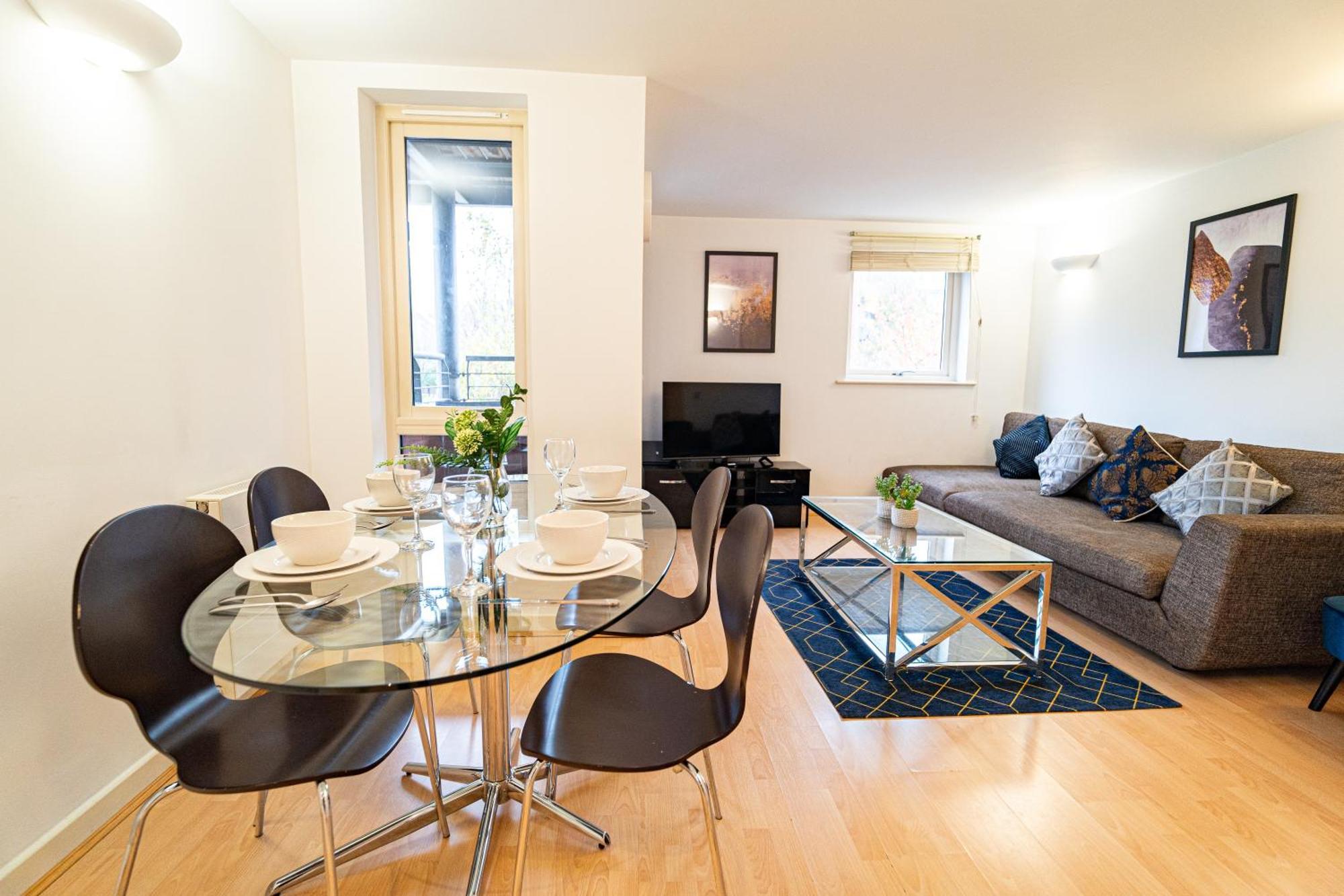 Kings Cross, 2 Bed Apartment London