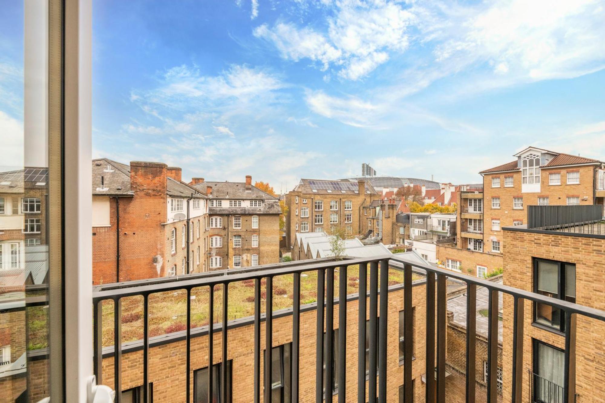 Apartment The King's - St Pancras - By Frankie Says