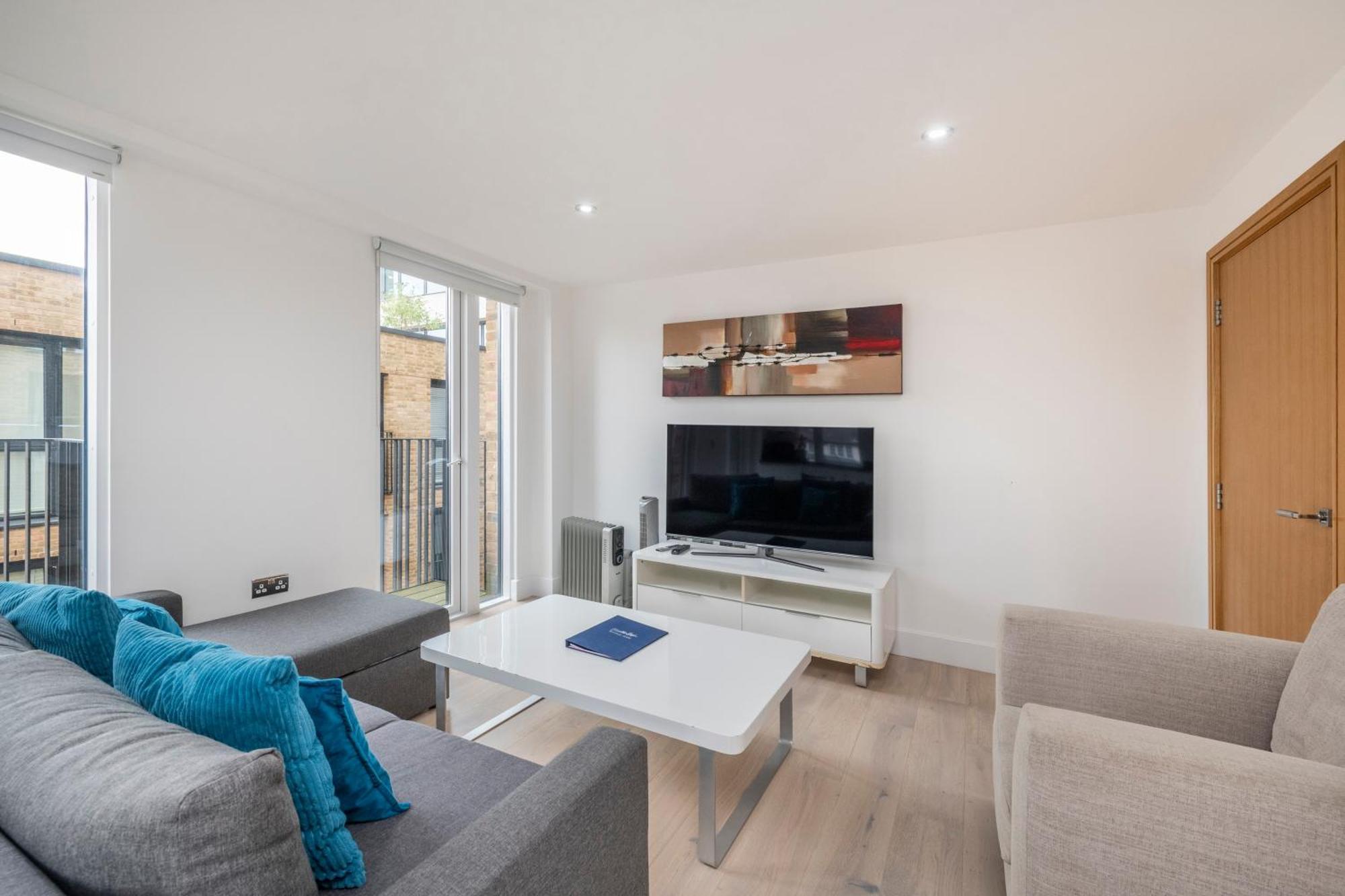 The King's - St Pancras - By Frankie Says Apartment *