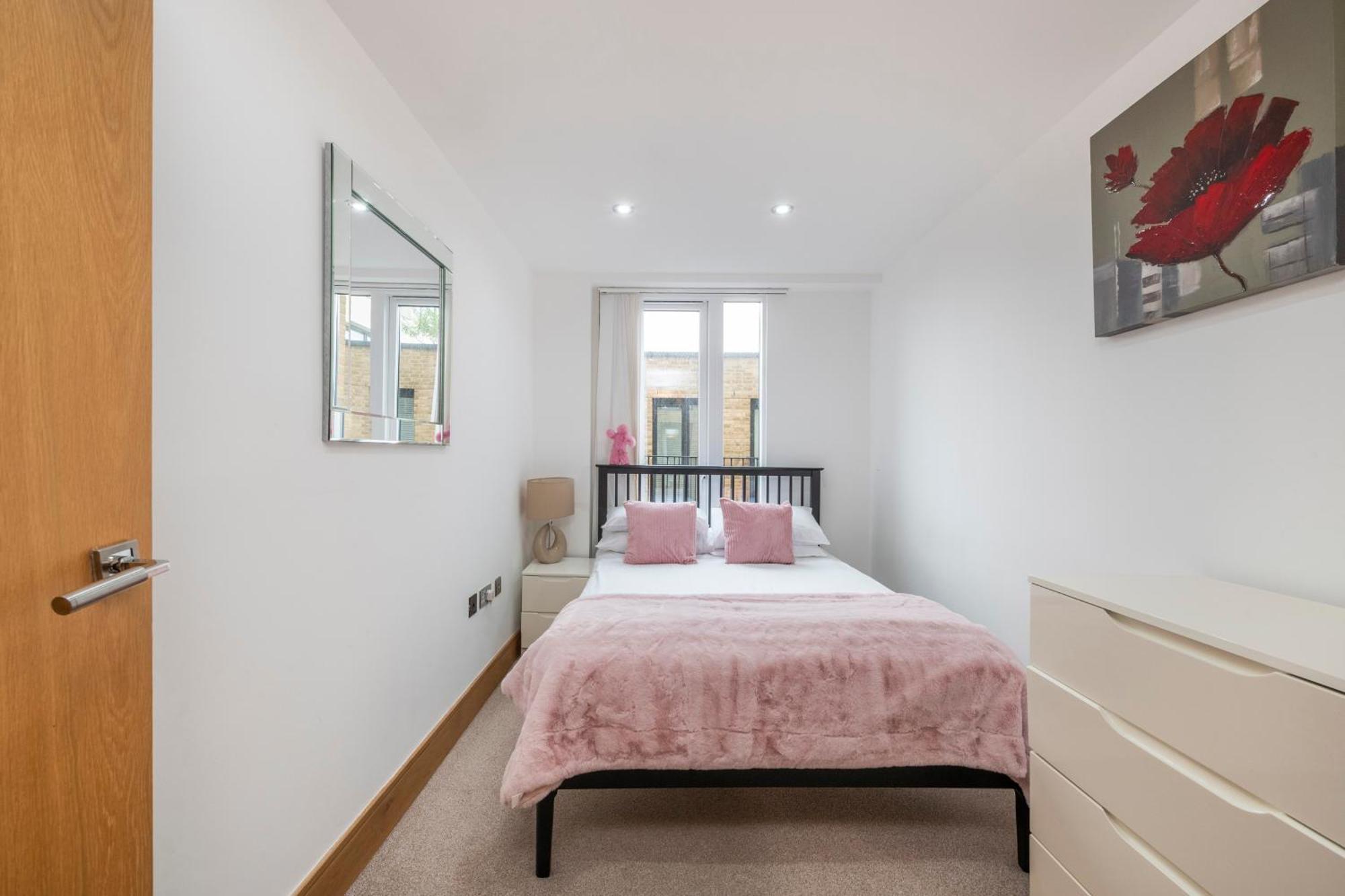 The King's - St Pancras - By Frankie Says Apartment