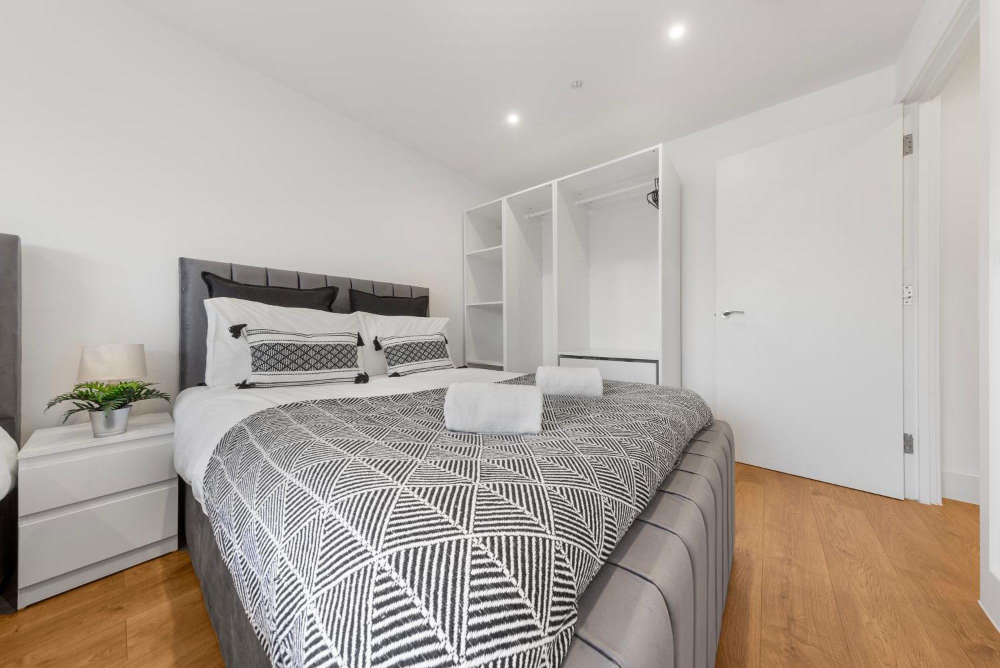 Stylish Nine Elms Vauxhall 1 Bedroom * Londres