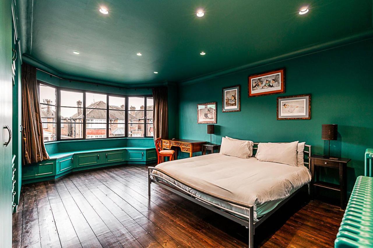 Stunning 5 Bed House In Willesden Green! Vakantiehuis