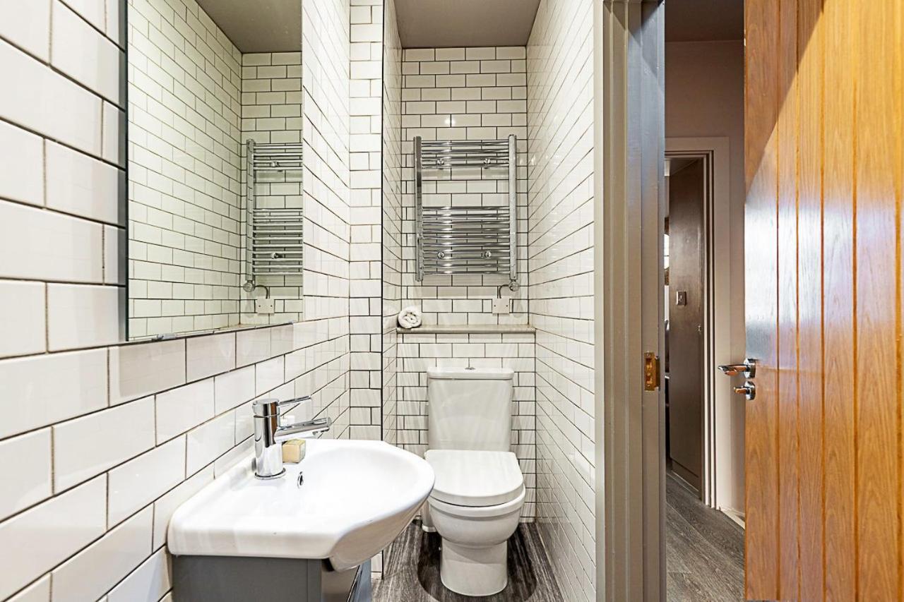Vakantiehuis Stunning 5 Bed House In Willesden Green! Londen