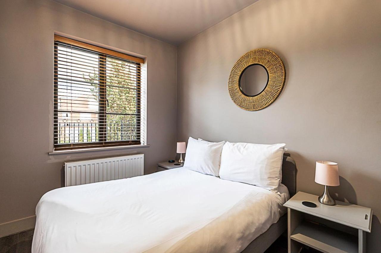 Vakantiehuis Stunning 5 Bed House In Willesden Green! Londen