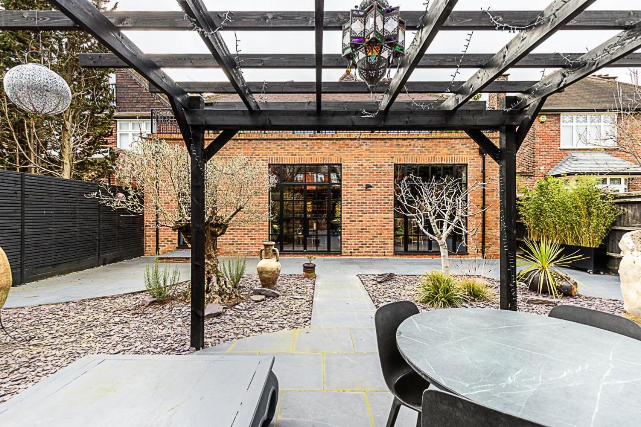 Stunning 5 Bed House In Willesden Green! * Londen