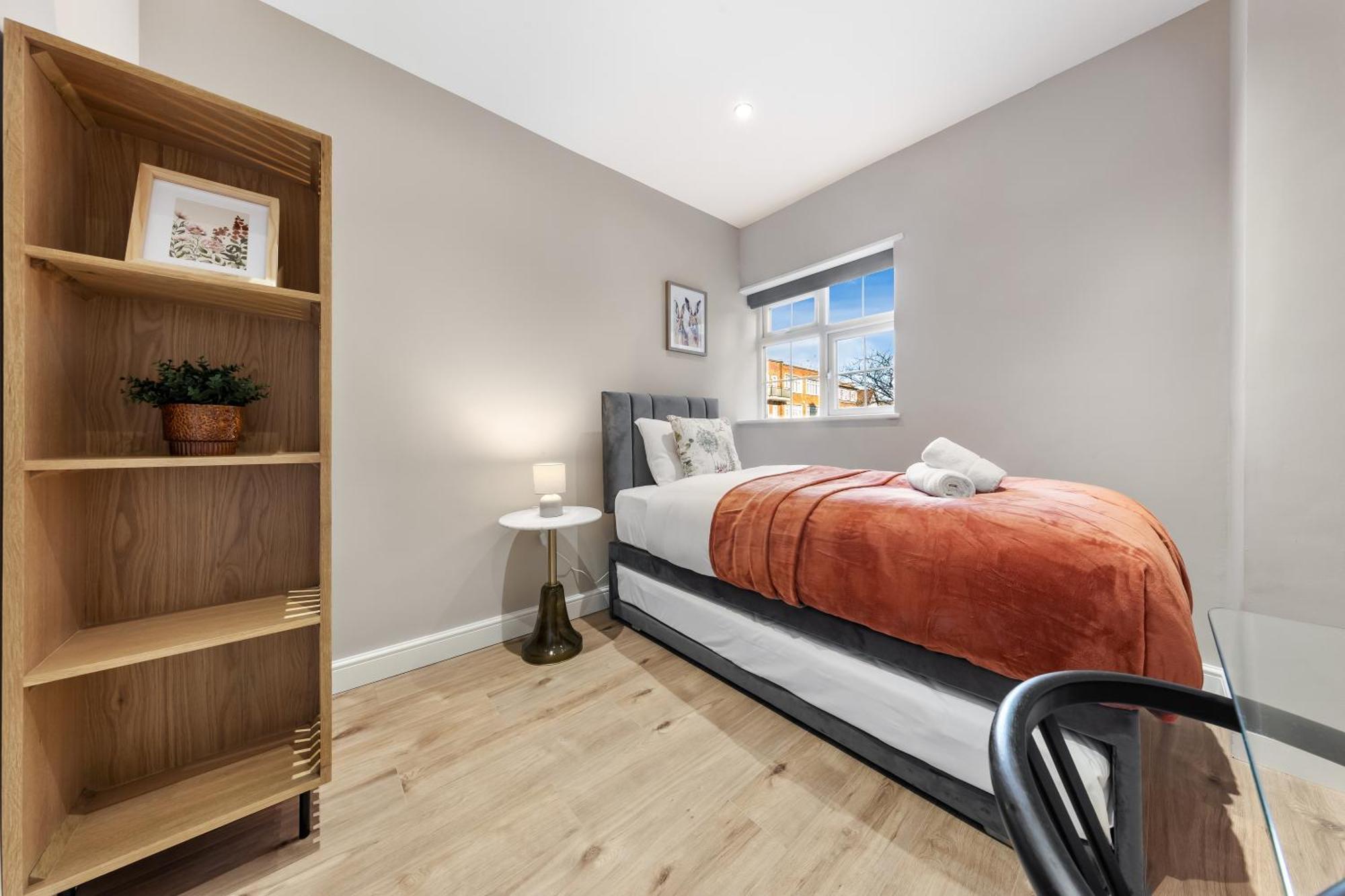 Apartment Luxury At Golders - Unico Residences