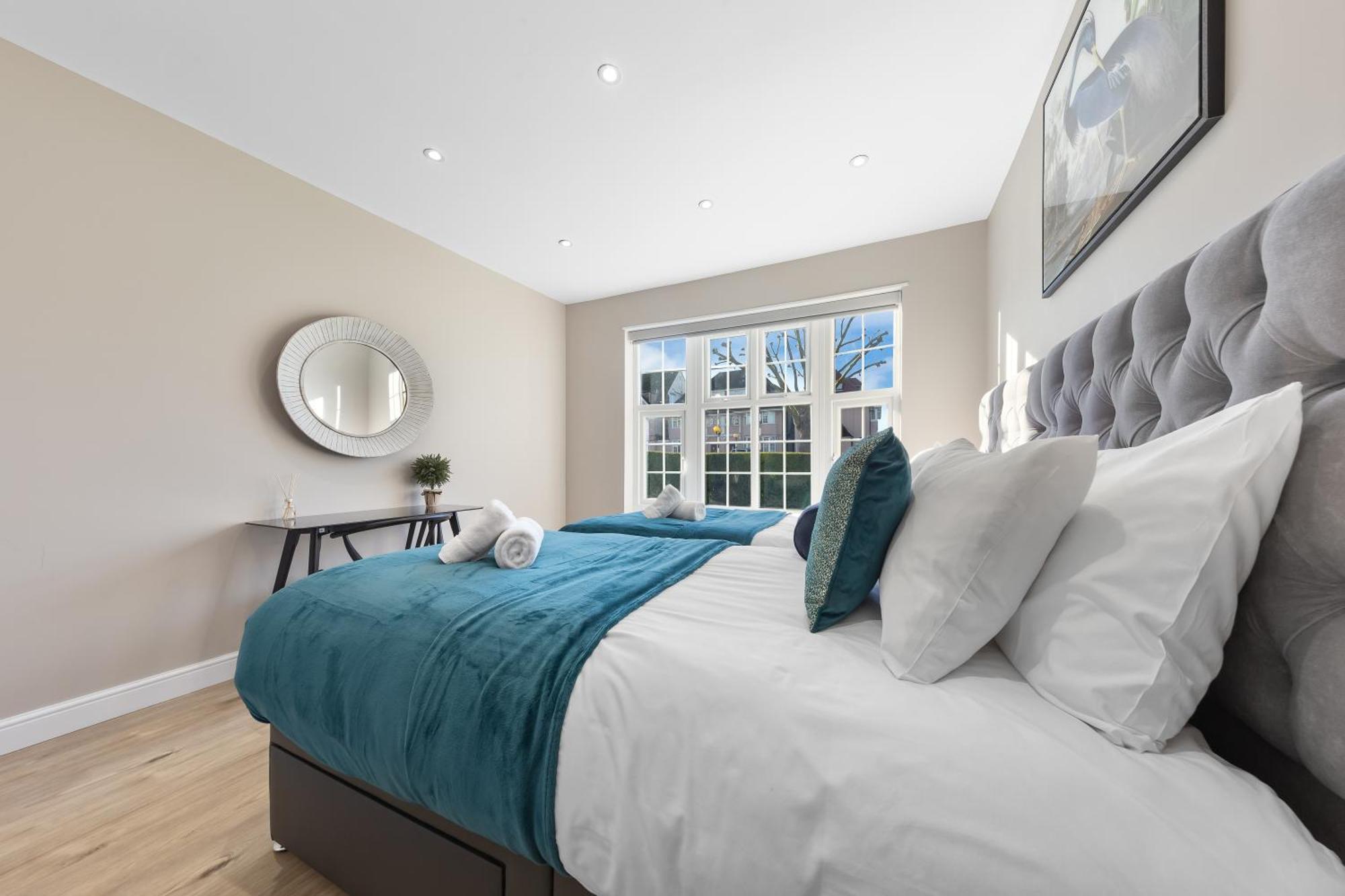 Luxury At Golders - Unico Residences London