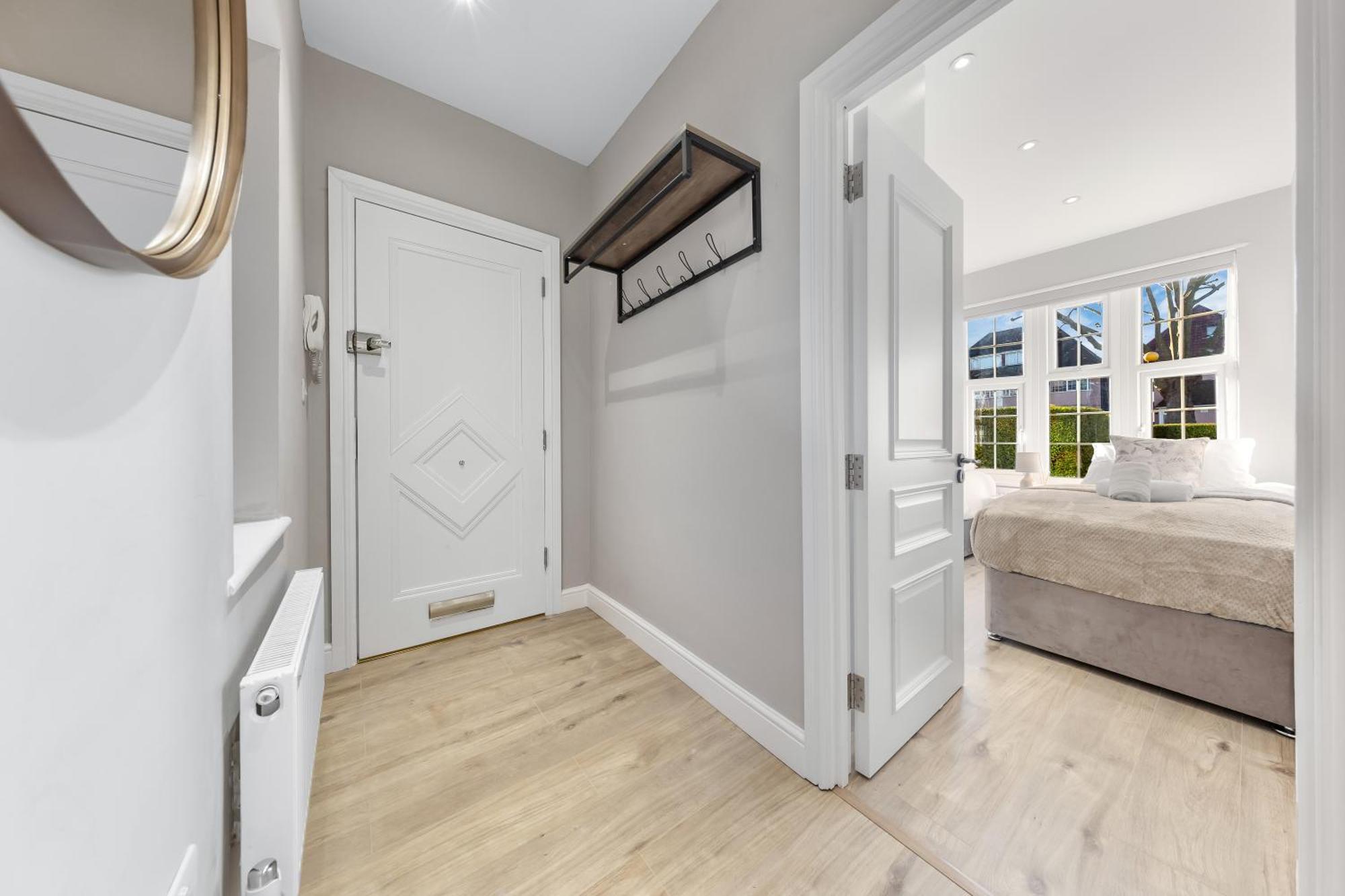 Luxury At Golders - Unico Residences Apartment London