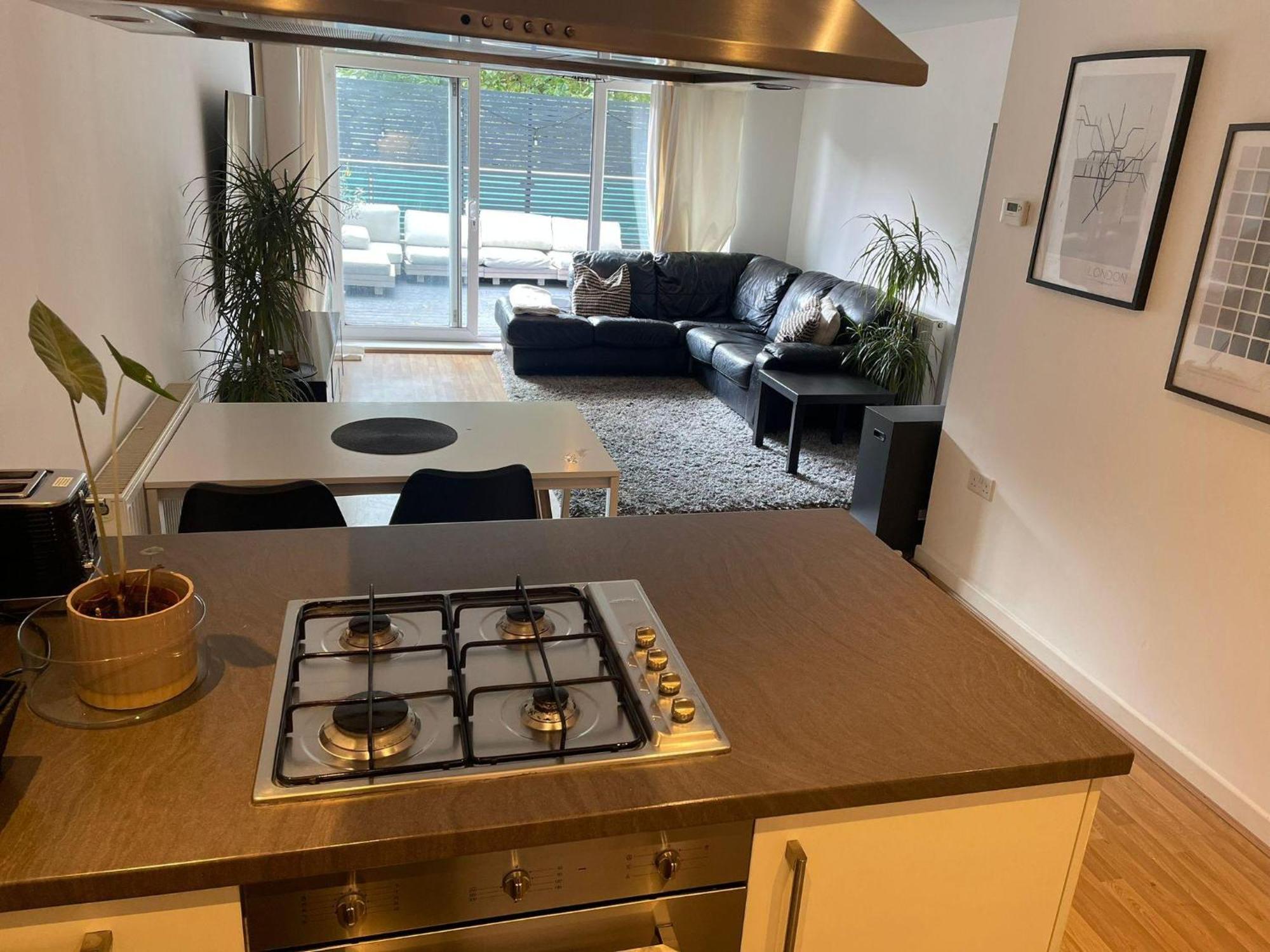 Apartment Cosy One Bedroom With Roof Terrace - Charm *