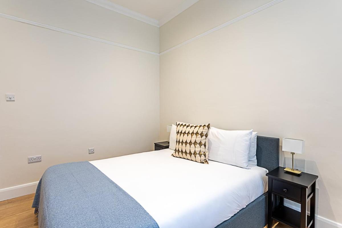 Modern Bayswater Flat London