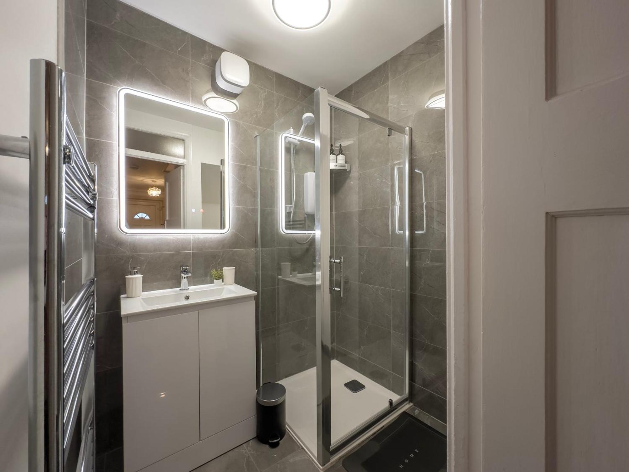 Cosy By Wembley Stadium Holiday home