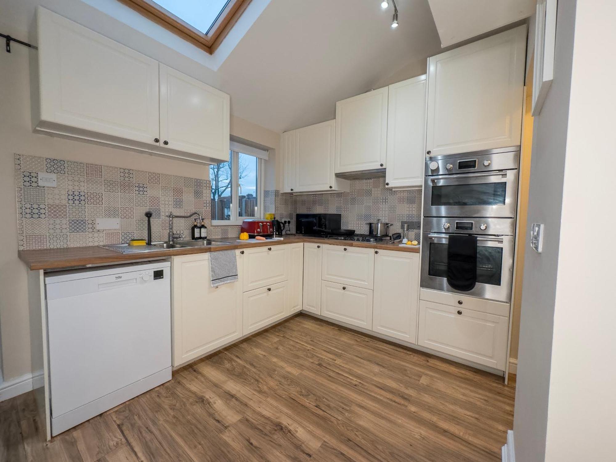 Holiday home Cosy By Wembley Stadium London