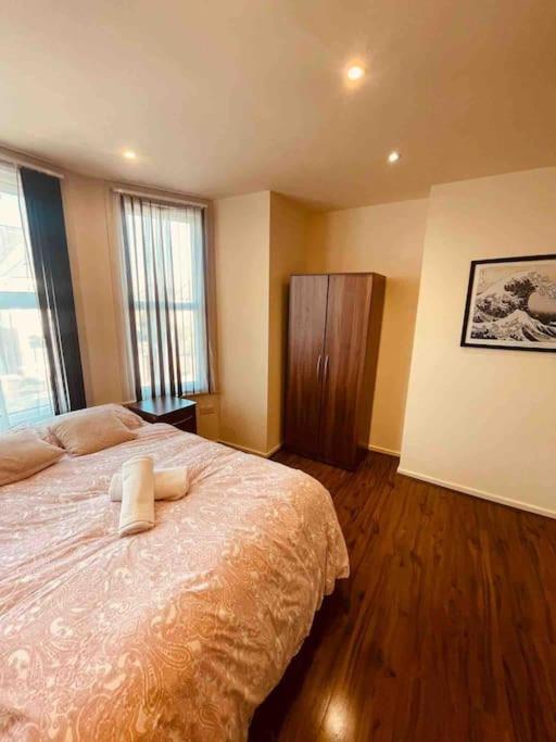 69 Aparthotel London