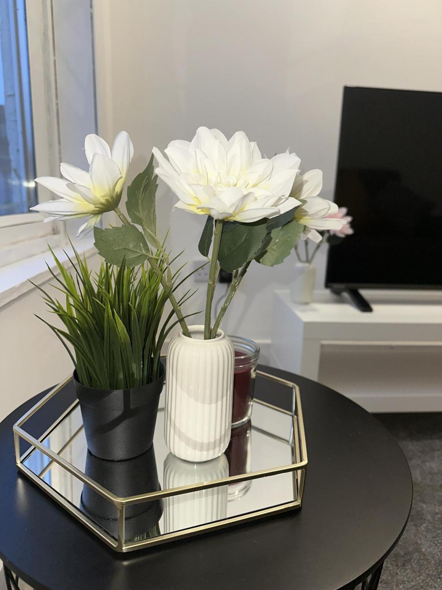 Vakantiehuis Cozy 2 Bed In Ilford- Contractors & Groups Welcome *
