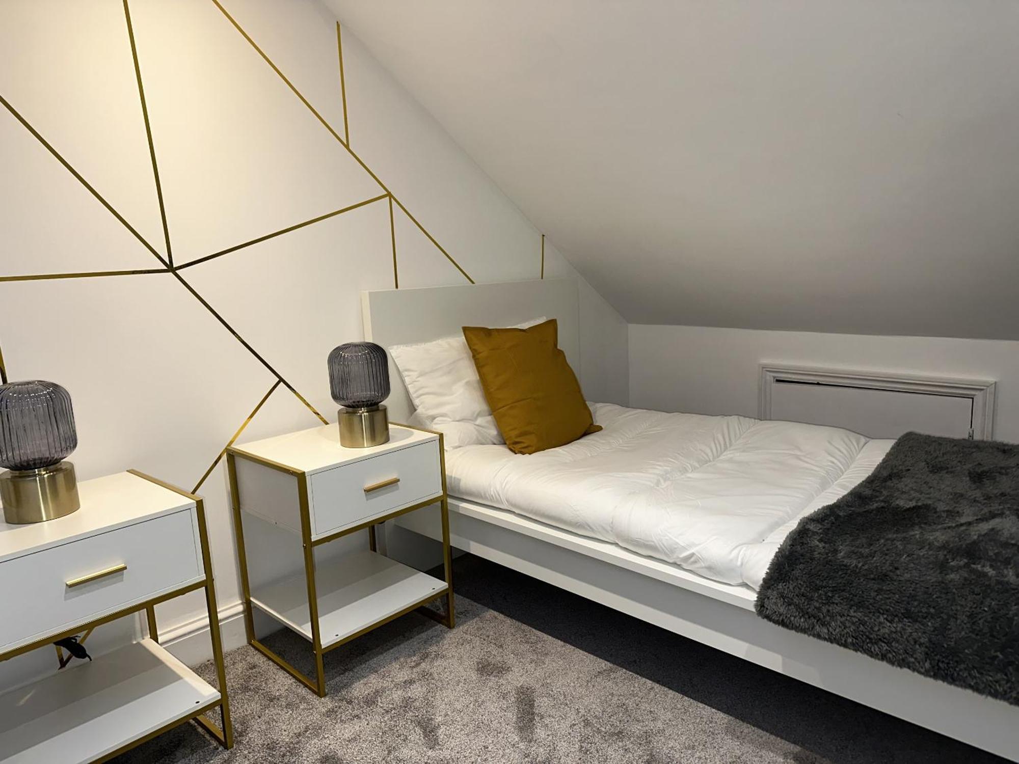 Vakantiehuis Cozy 2 Bed In Ilford- Contractors & Groups Welcome Londen