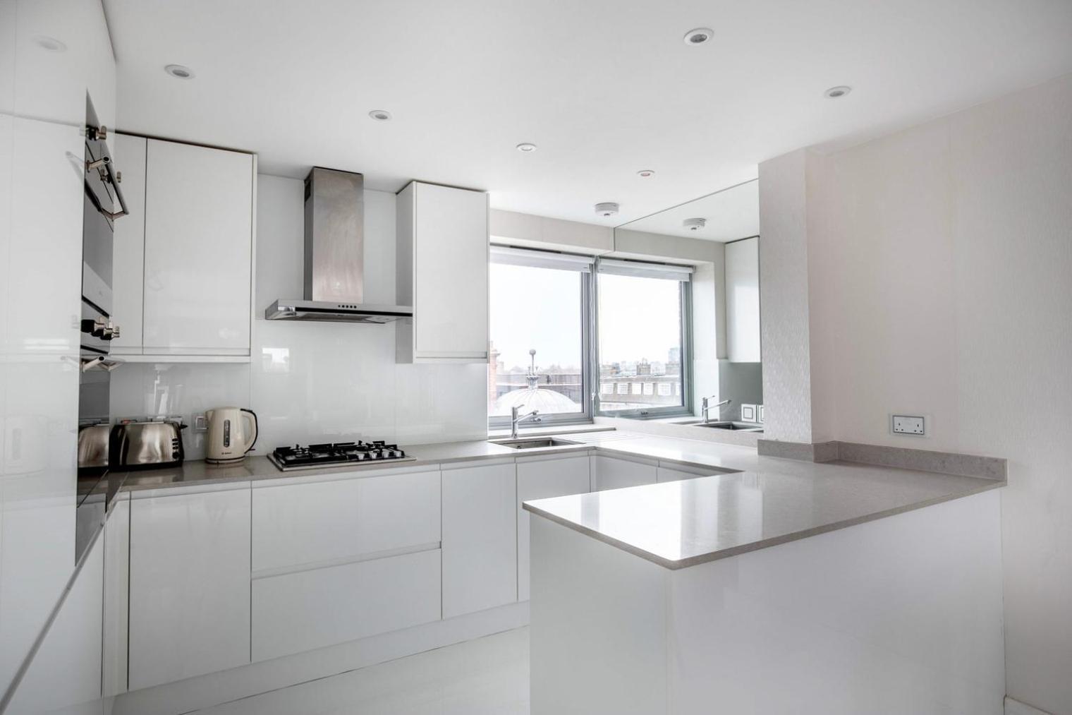 Blueground Chelsea Balcony Nr Kings Road Lon-307 Apartment London