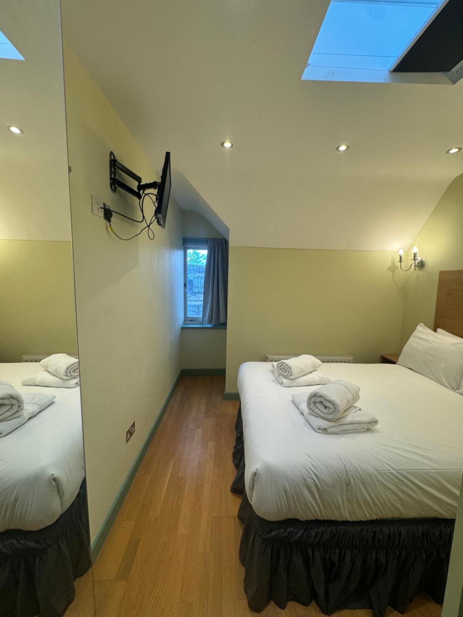 Guest house Matheson Olympia 3*