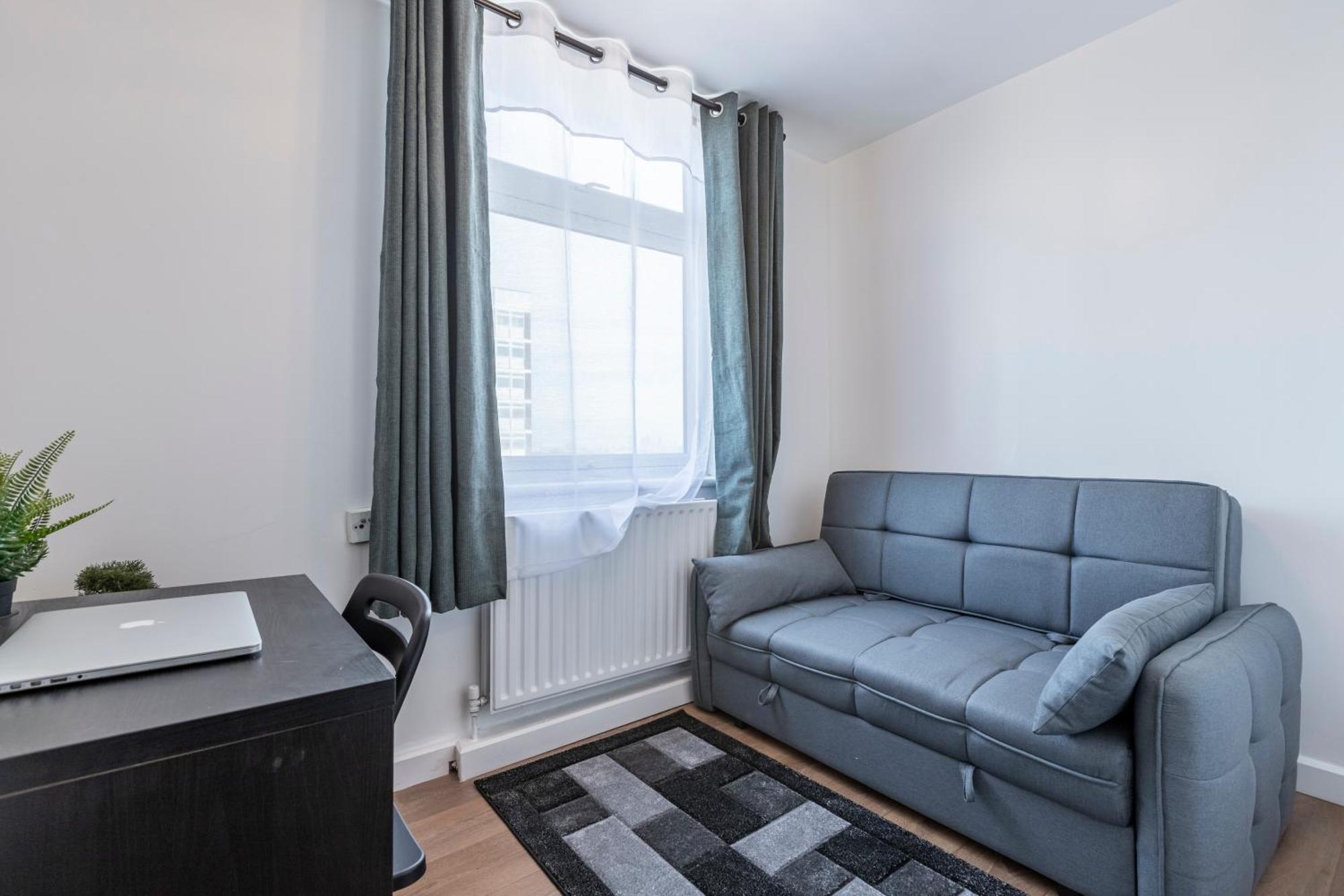 Shepherds Haven Luxury 4 Bed Flat With Self Check In