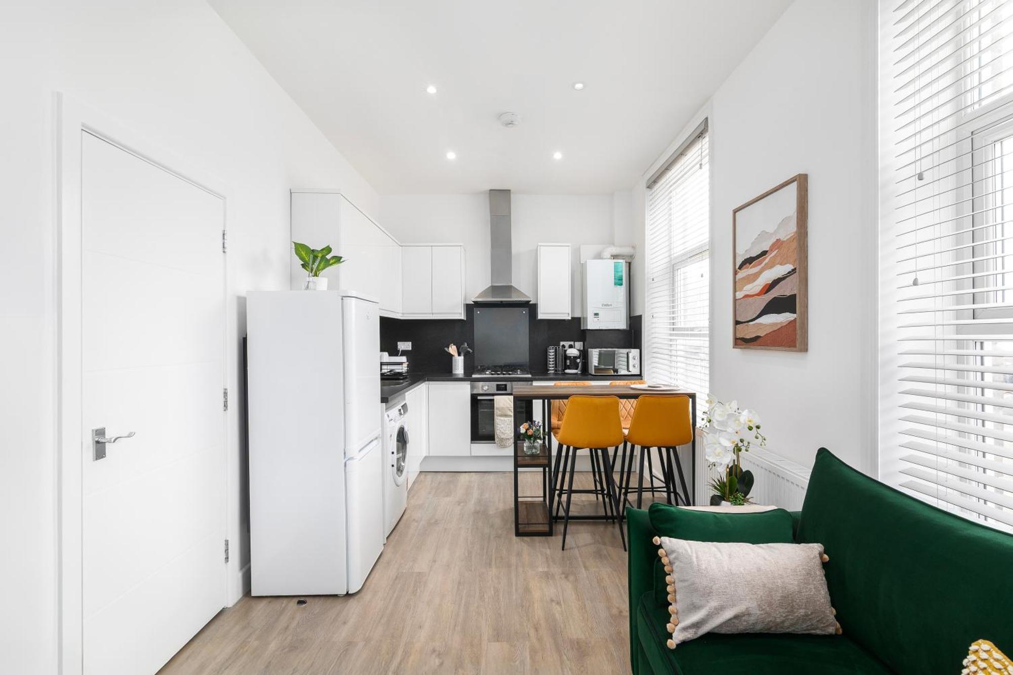 Stylish In Queens Park * London