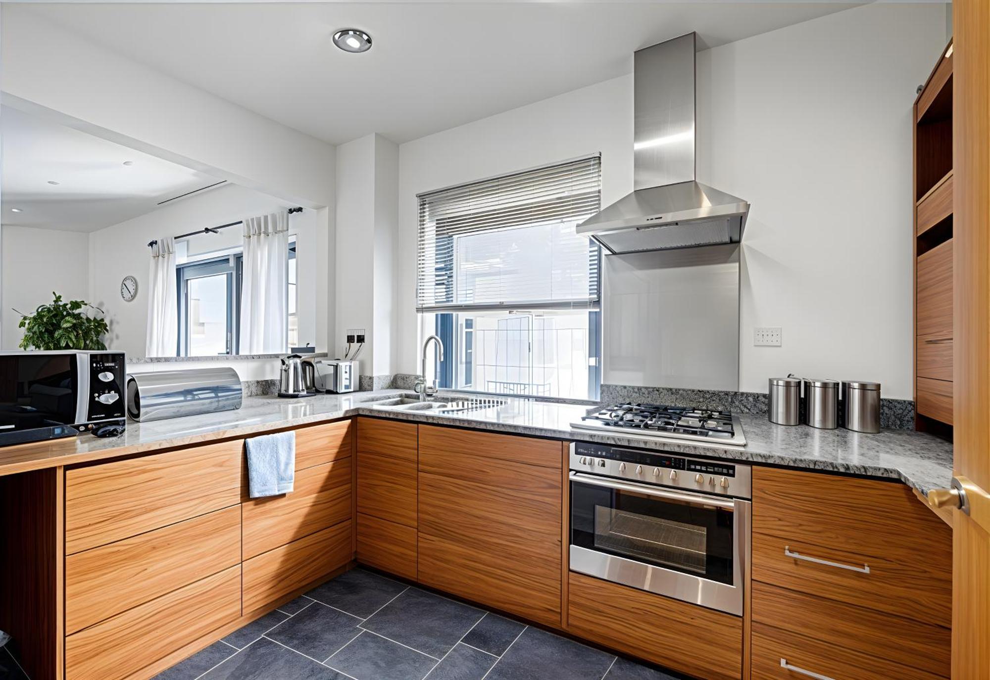 Liverpool St Modern 2 Bed Apartment *