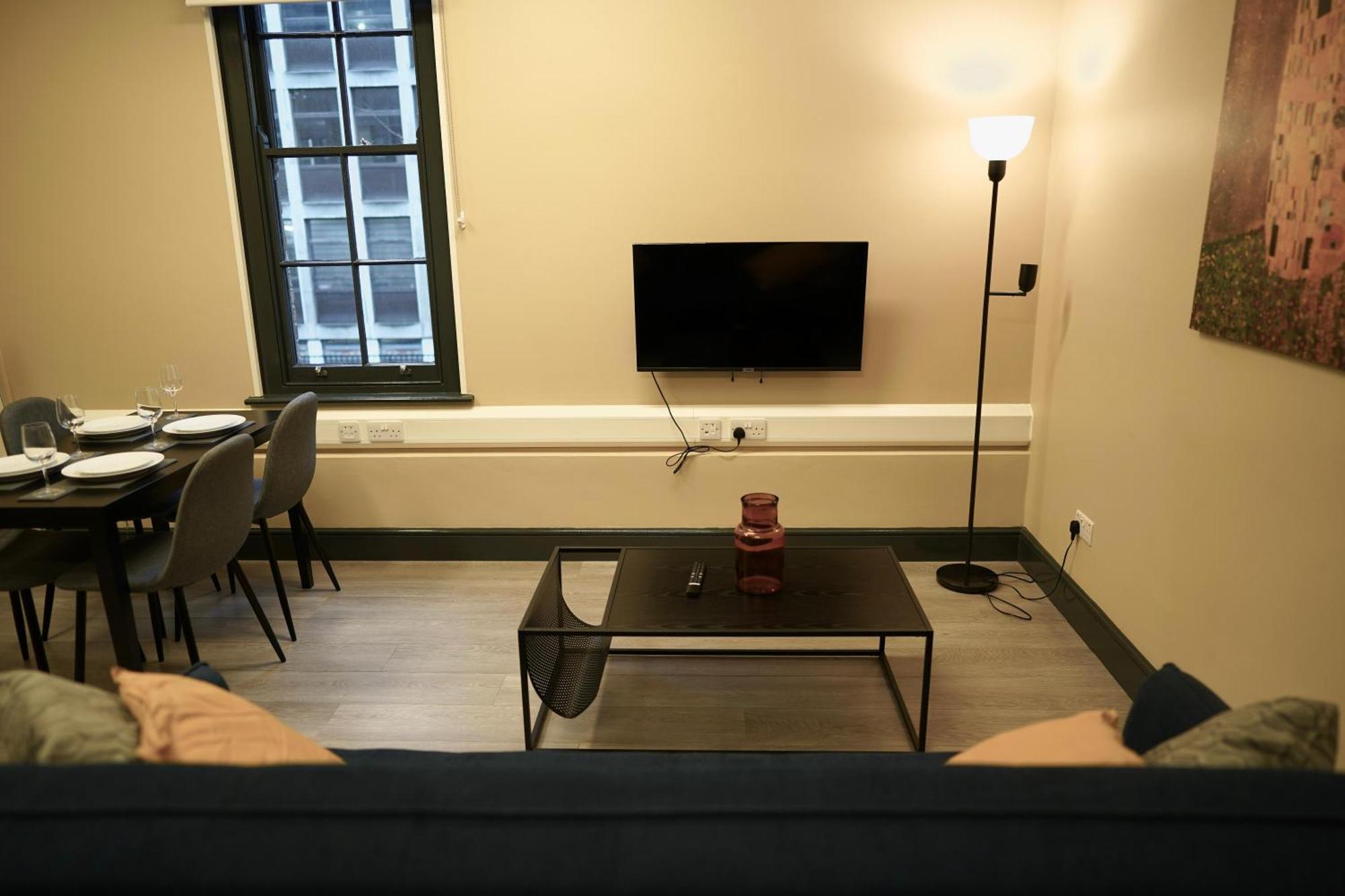 Apartment Charming 1br Flats In The Heart Of Of *