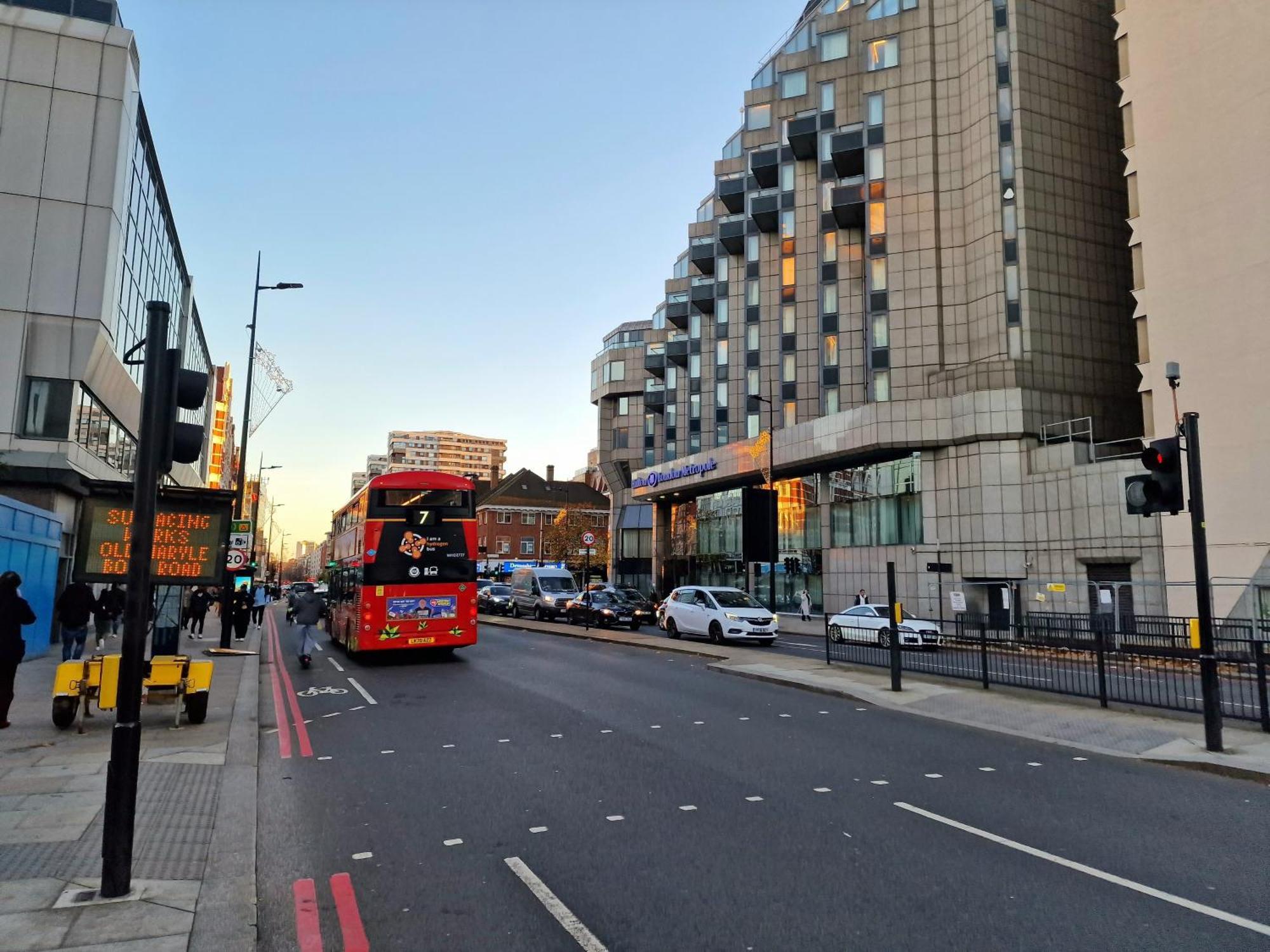 4 Bedroom, 3 Bathroom Private House In London, 3 Minutes Walk To Edgware Road Station *