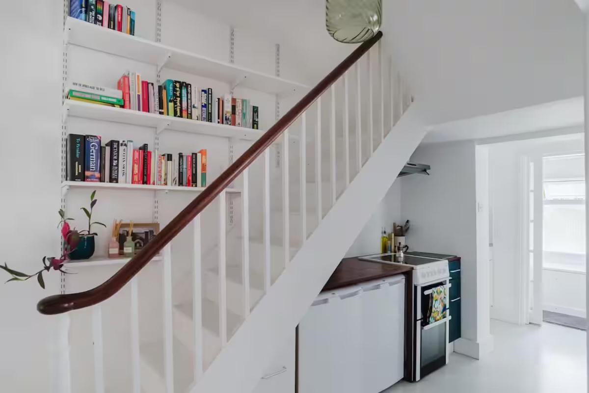 Villa Light And Spacious Garden Flat London