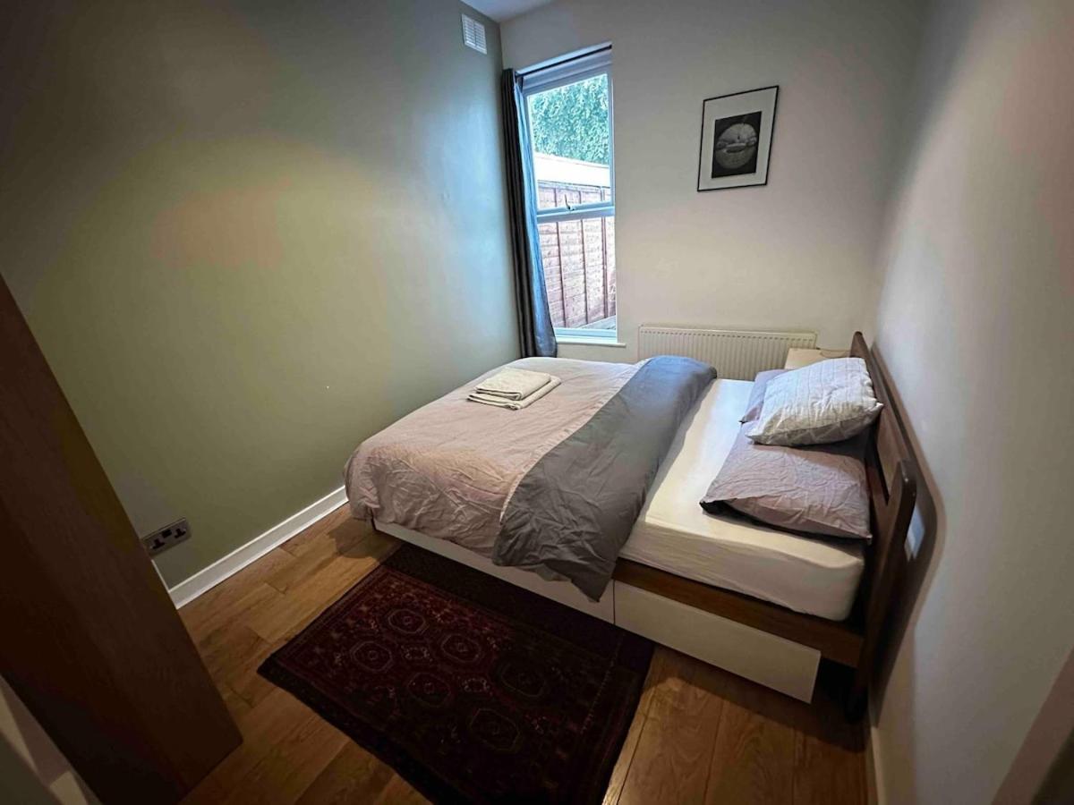 Apartment 2 Bedroom Flat With Private Garden