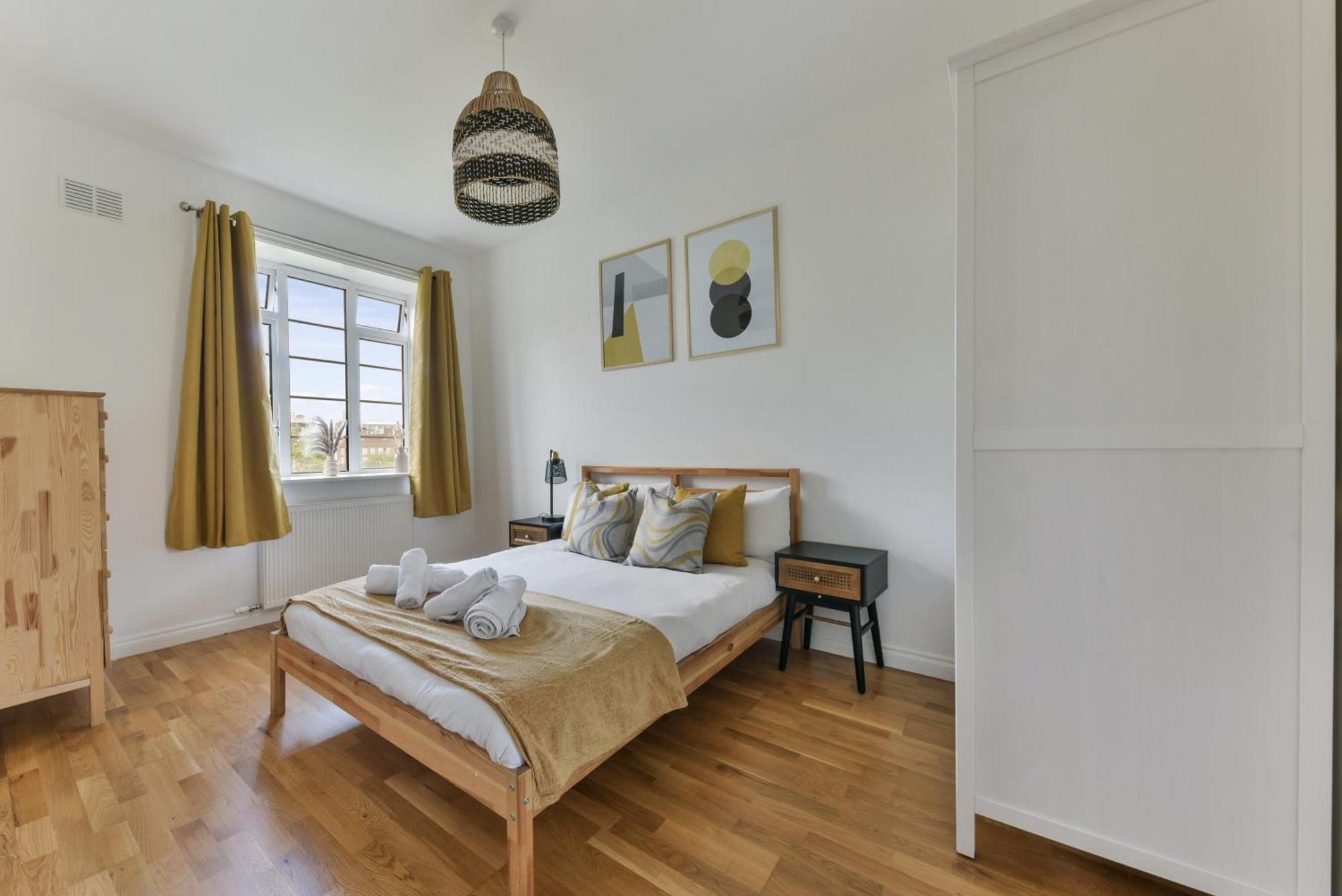Stylish Modern 2 Bed In Apartment