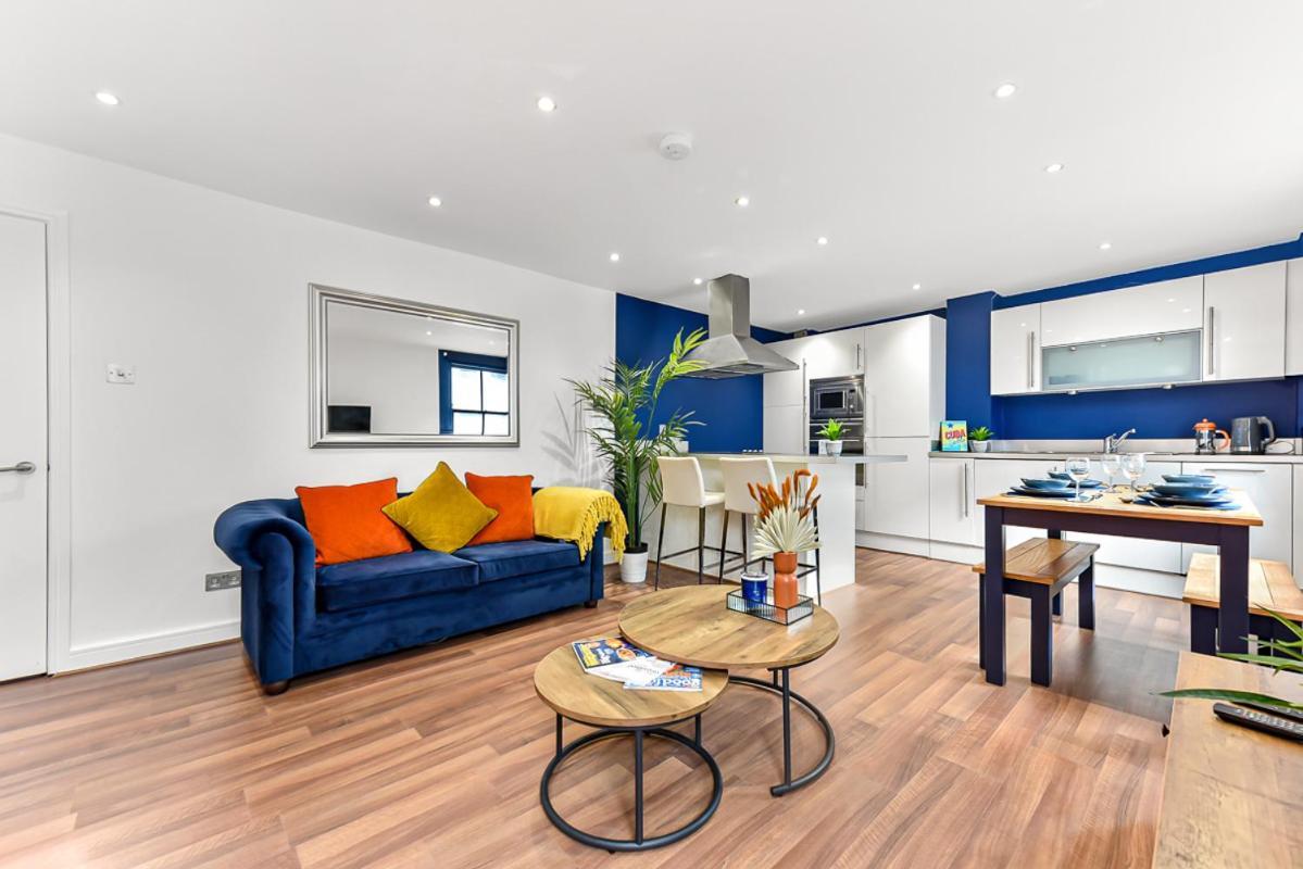 Bright And Spacious 2 Bed In Leilighet