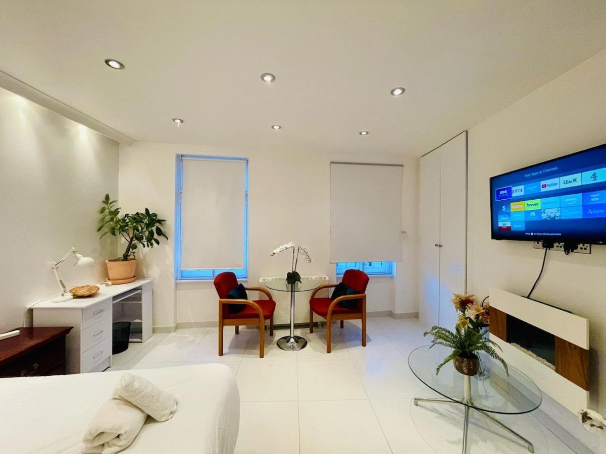 Stylish Modern In The Heart Of St Paul Smithfield Barbican Apartment