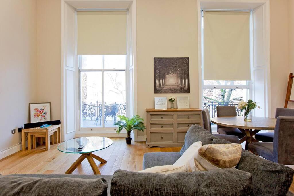 1 Bed Kensington Cromwell Flat With Balcony Number 4 London