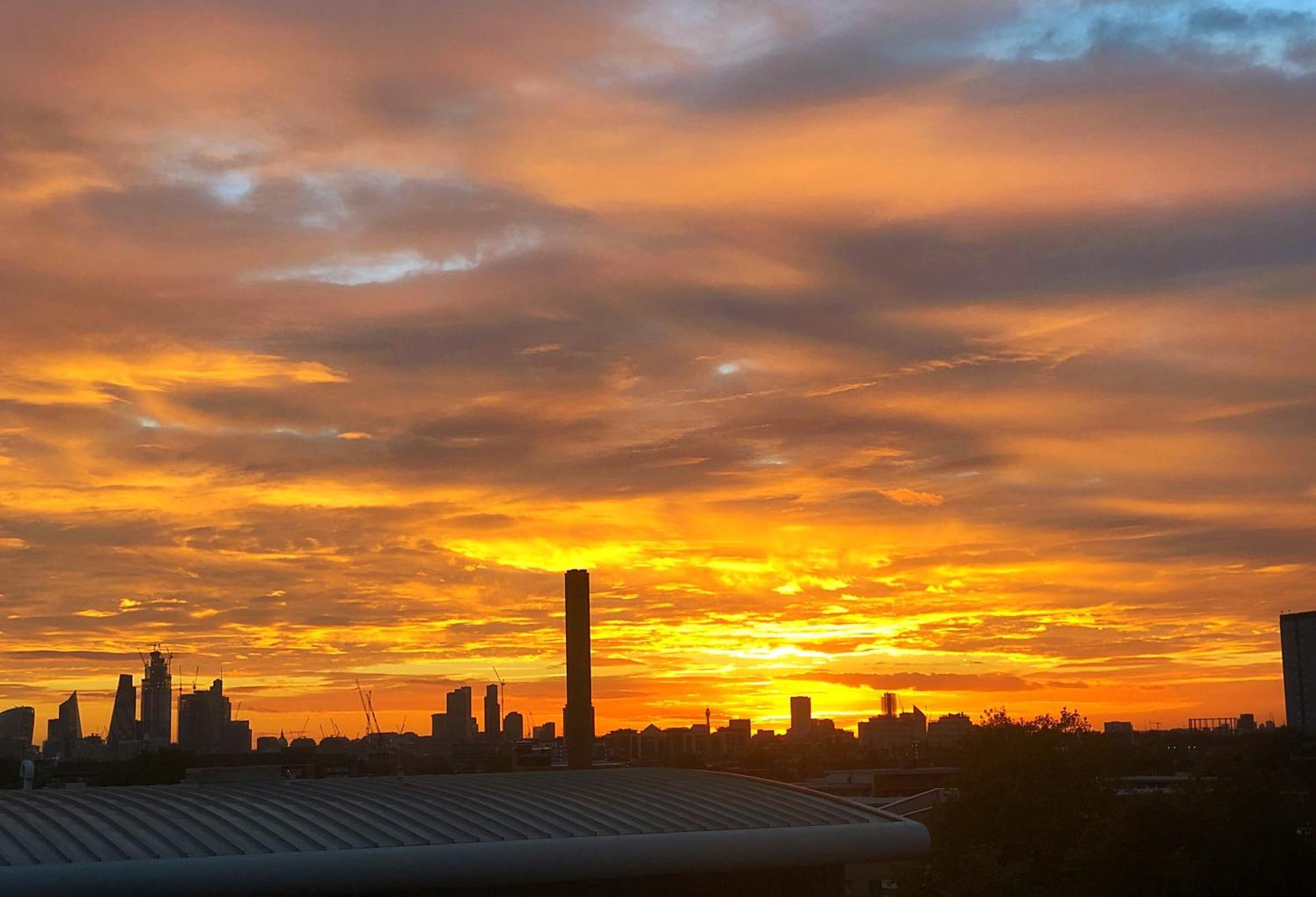Sunset Heights Bright 2br With Views And Free Parking Appartement