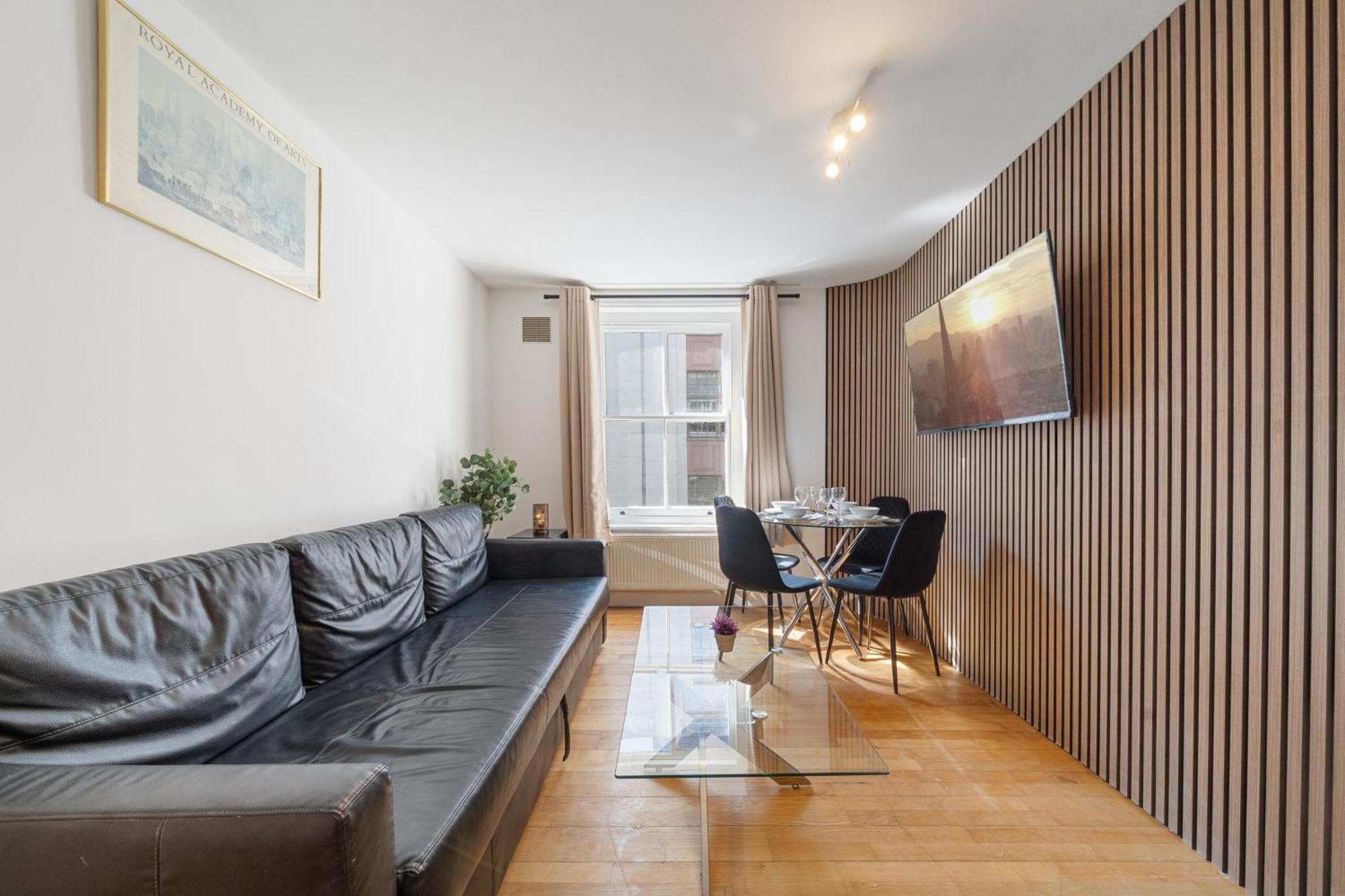 Stylish And Modern In Vibrant Soho Unbeatable Location Wdg Apartment *