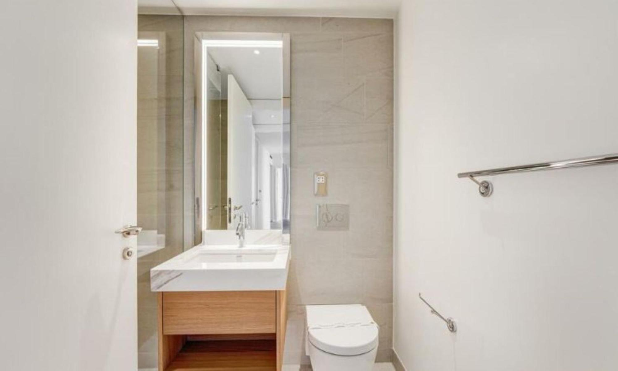 Battersea 2 Bed Riverside Apartment