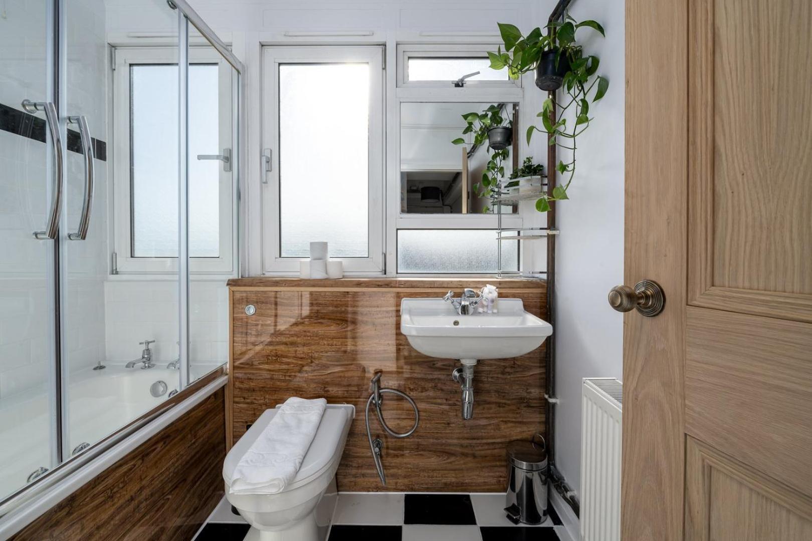 Apartment Guestready - Stylish Skyline Views, *